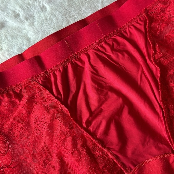VERY SEXY VICTORIA SECRET
Monogram Shine Patch Lace Boxer Brief - Picture 8 of 11